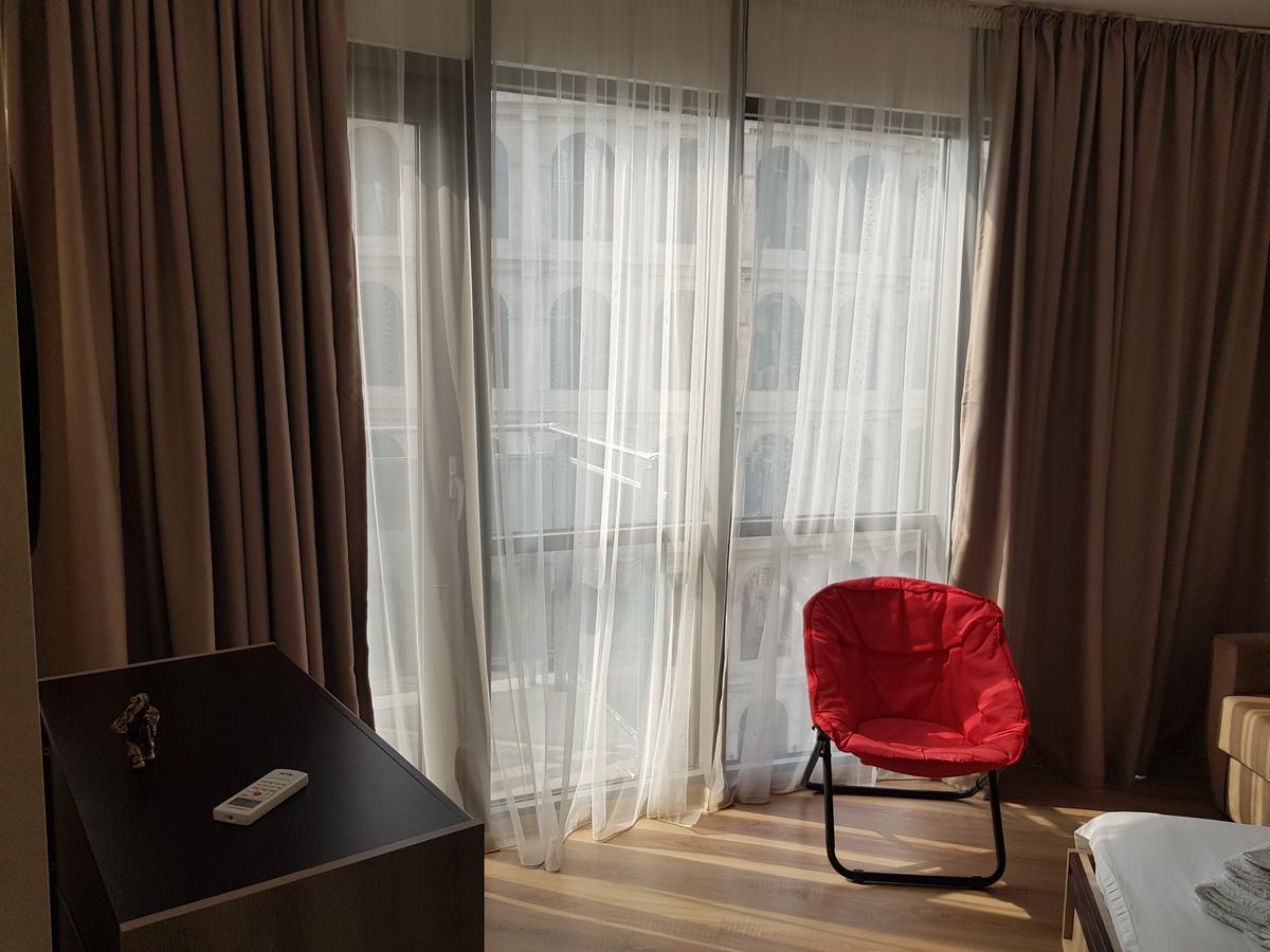 Aparthotel Viva Blue Batoumi Extérieur photo