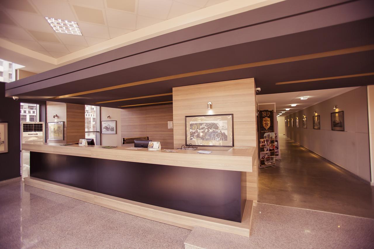 Aparthotel Viva Blue Batoumi Extérieur photo